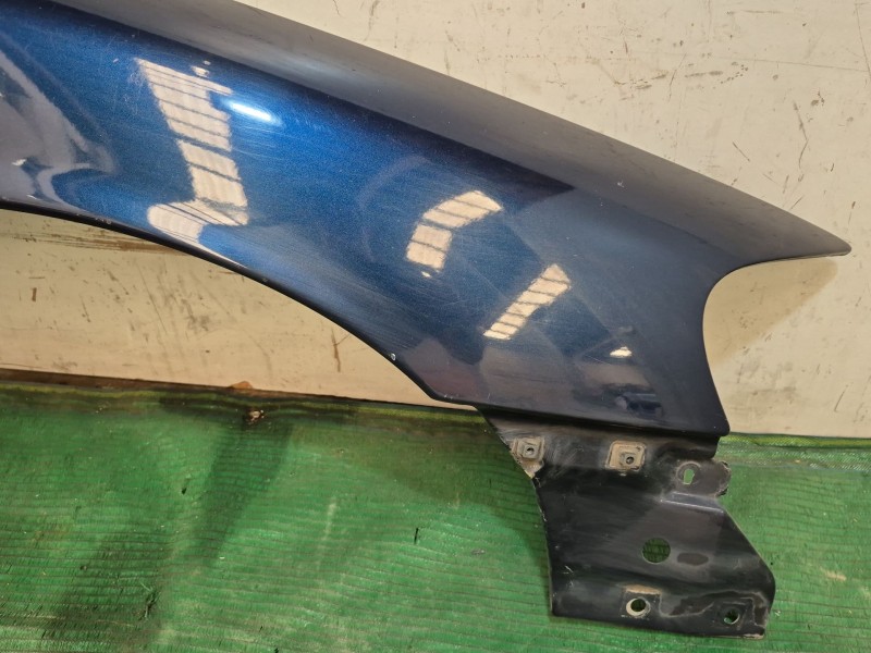 Recambio de aleta delantera derecha para volvo v70 ii (285) 2.4 t referencia OEM IAM   