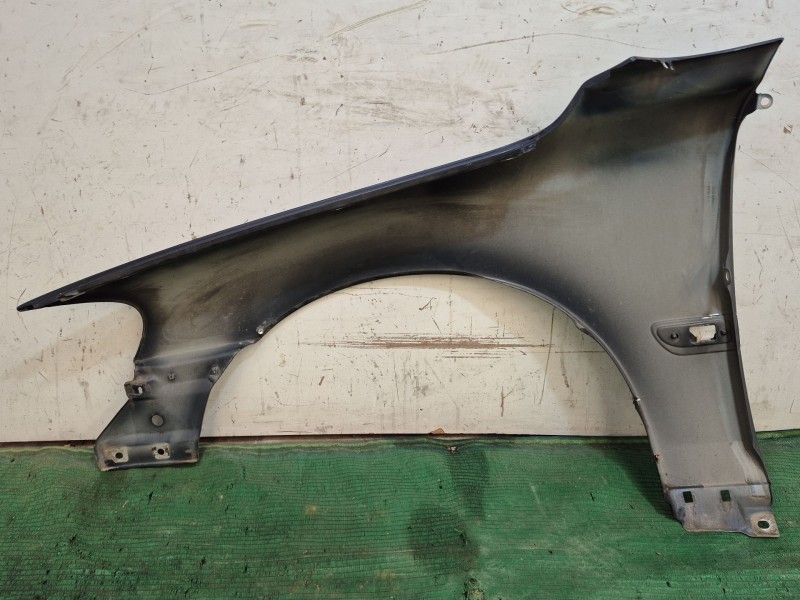 Recambio de aleta delantera derecha para volvo v70 ii (285) 2.4 t referencia OEM IAM   