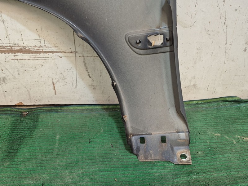 Recambio de aleta delantera derecha para volvo v70 ii (285) 2.4 t referencia OEM IAM   