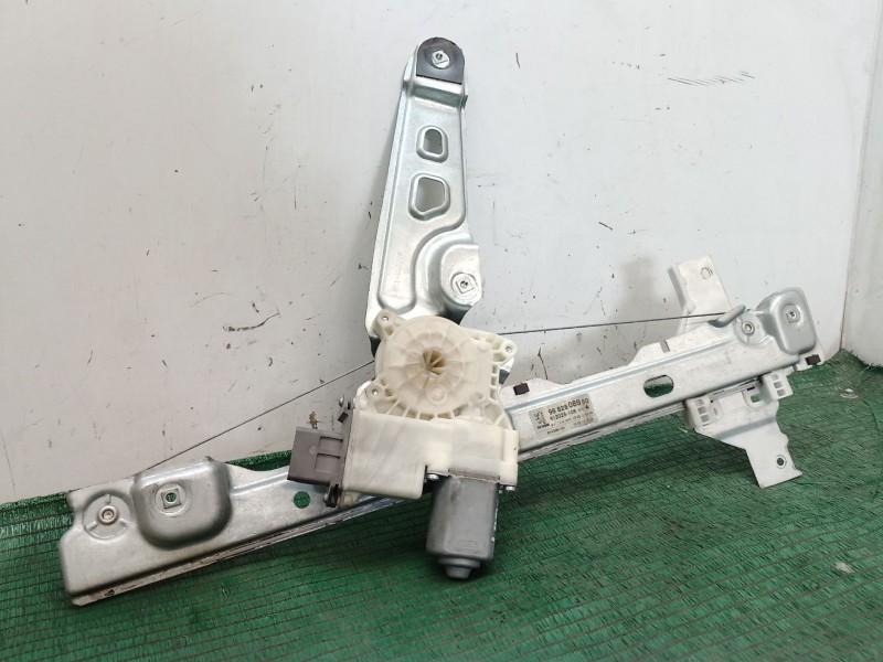 Recambio de elevalunas delantero izquierdo para peugeot 5008 (0u_, 0e_) 1.6 hdi referencia OEM IAM 9682808980 9682808980 9682808