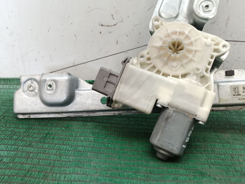 Recambio de elevalunas delantero izquierdo para peugeot 5008 (0u_, 0e_) 1.6 hdi referencia OEM IAM 9682808980 9682808980 9682808