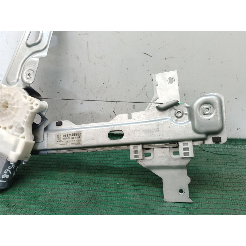 Recambio de elevalunas delantero izquierdo para peugeot 5008 (0u_, 0e_) 1.6 hdi referencia OEM IAM 9682808980 9682808980 9682808