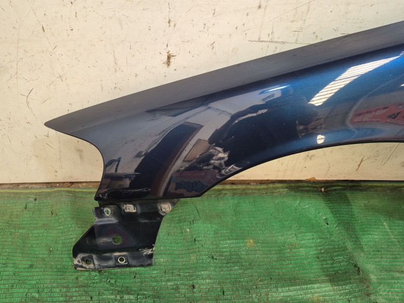 Recambio de aleta delantera izquierda para volvo v70 ii (285) 2.4 t referencia OEM IAM   