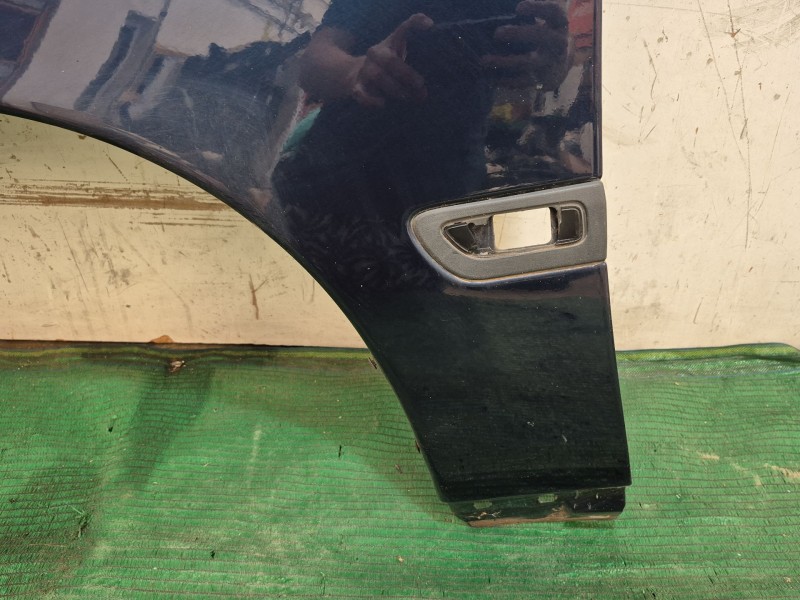 Recambio de aleta delantera izquierda para volvo v70 ii (285) 2.4 t referencia OEM IAM   