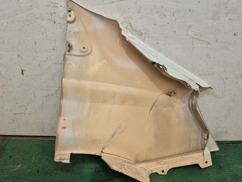 Recambio de aleta delantera izquierda para iveco daily iv furgoneta 65c15 referencia OEM IAM   