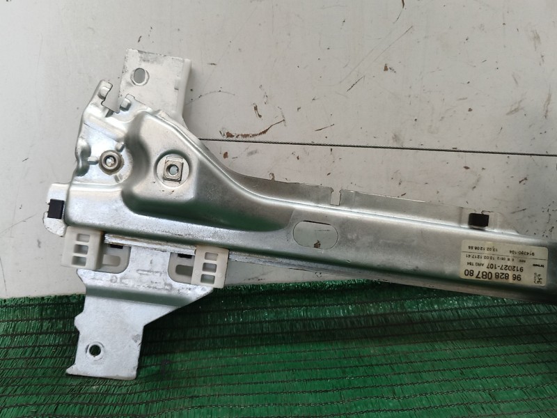 Recambio de elevalunas trasero izquierdo para peugeot 5008 (0u_, 0e_) 1.6 hdi referencia OEM IAM 9682808780 9682808780 968280878