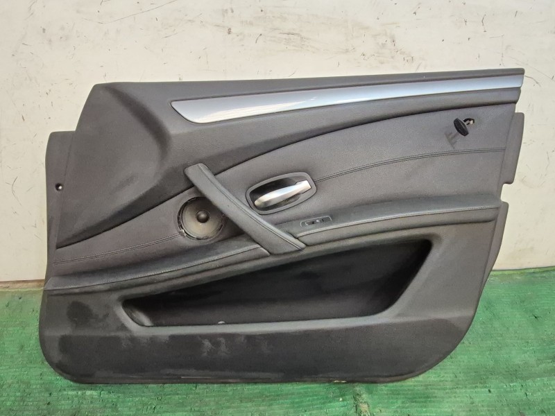 Recambio de guarnecido puerta delantera derecha para bmw 5 touring (e61) 520 d referencia OEM IAM   