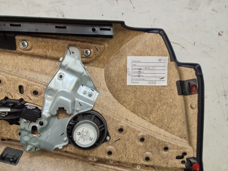 Recambio de guarnecido puerta delantera derecha para bmw 5 touring (e61) 520 d referencia OEM IAM   