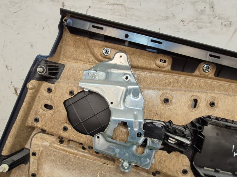 Recambio de guarnecido puerta trasera izquierda para bmw 5 touring (e61) 520 d referencia OEM IAM   