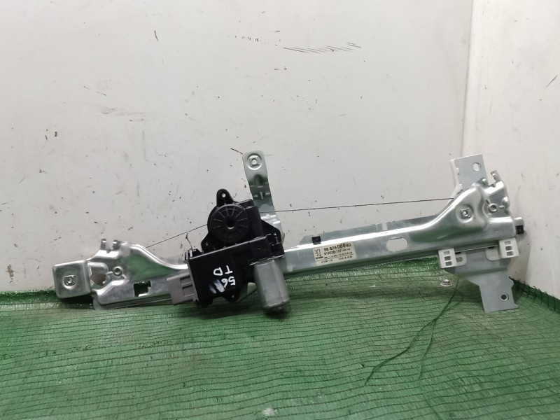 Recambio de elevalunas trasero derecho para peugeot 5008 (0u_, 0e_) 1.6 hdi referencia OEM IAM   