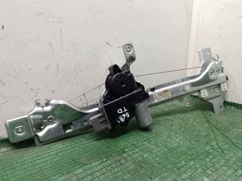 Recambio de elevalunas trasero derecho para peugeot 5008 (0u_, 0e_) 1.6 hdi referencia OEM IAM   