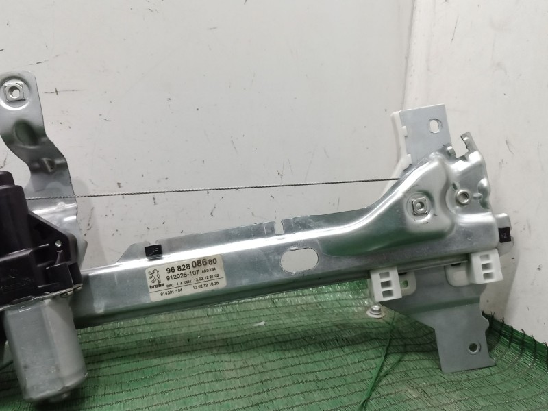 Recambio de elevalunas trasero derecho para peugeot 5008 (0u_, 0e_) 1.6 hdi referencia OEM IAM   