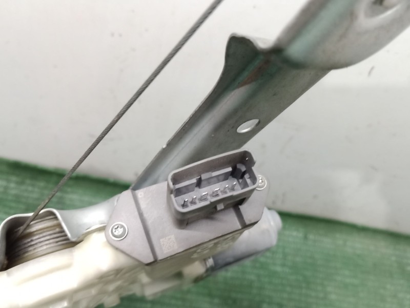 Recambio de elevalunas delantero derecho para peugeot 5008 (0u_, 0e_) 1.6 hdi referencia OEM IAM   