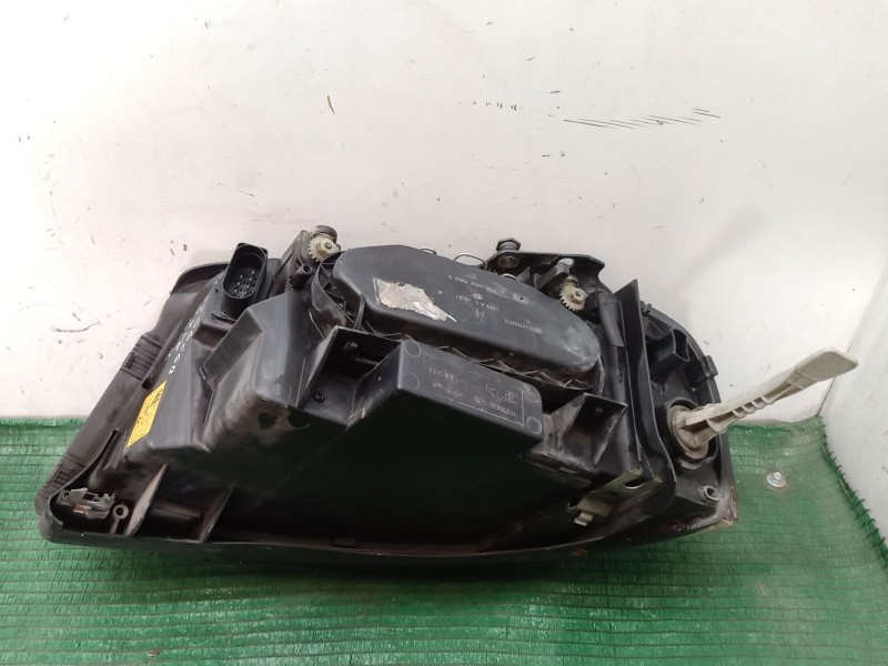 Recambio de faro izquierdo para seat alhambra (7v8, 7v9) 1.9 tdi referencia OEM IAM   