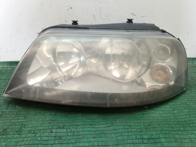 Recambio de faro derecho para seat alhambra (7v8, 7v9) 1.9 tdi referencia OEM IAM   
