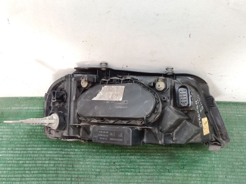 Recambio de faro derecho para seat alhambra (7v8, 7v9) 1.9 tdi referencia OEM IAM   