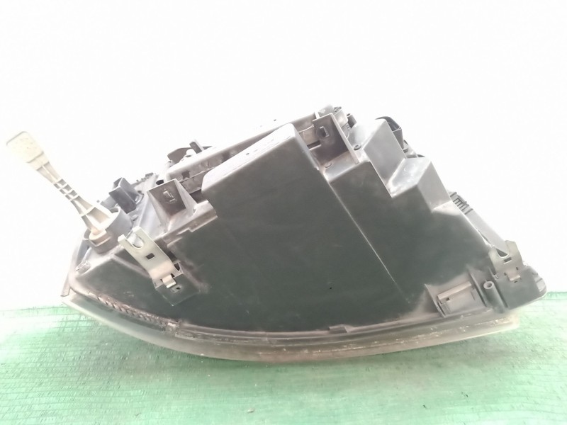 Recambio de faro derecho para seat alhambra (7v8, 7v9) 1.9 tdi referencia OEM IAM   