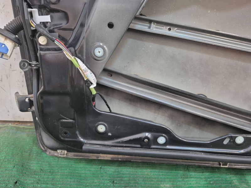 Recambio de puerta delantera derecha para mazda 3 (bl) 1.6 mzr (bl14) referencia OEM IAM   