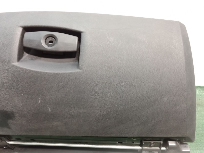 Recambio de guantera para bmw 5 touring (e61) 520 d referencia OEM IAM   
