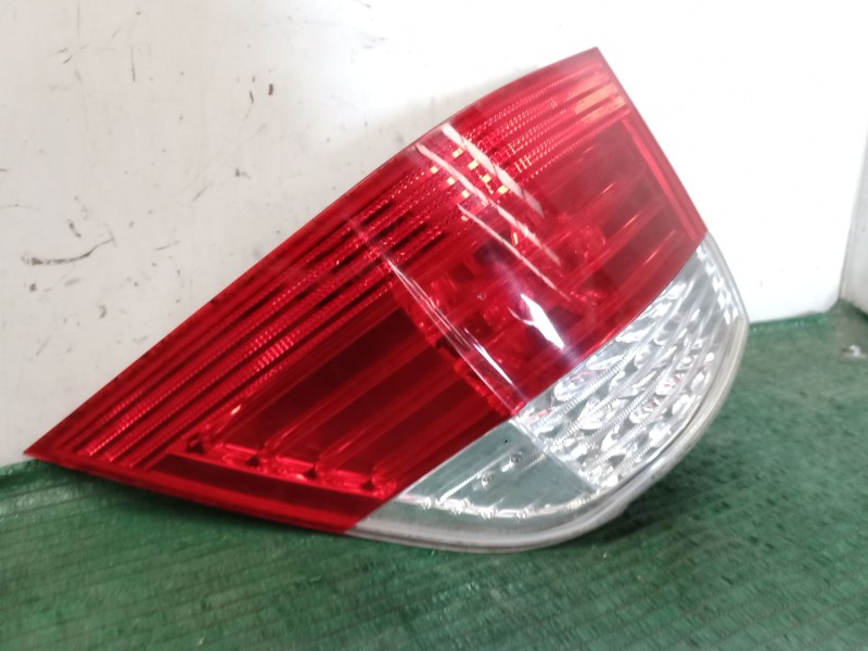 Recambio de piloto trasero derecho para bmw 5 touring (e61) 520 d referencia OEM IAM   