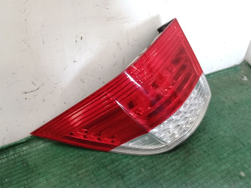 Recambio de piloto trasero derecho para bmw 5 touring (e61) 520 d referencia OEM IAM   