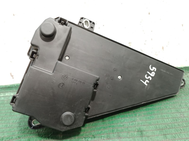 Recambio de caja reles / fusibles para bmw 5 touring (e61) 520 d referencia OEM IAM 690661901 690661901 690661901