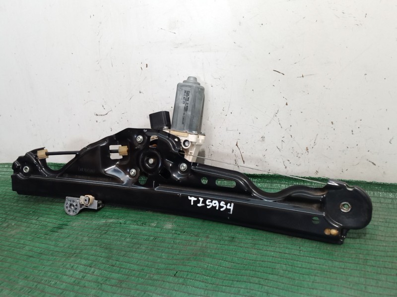 Recambio de elevalunas trasero izquierdo para bmw 5 touring (e61) 520 d referencia OEM IAM   