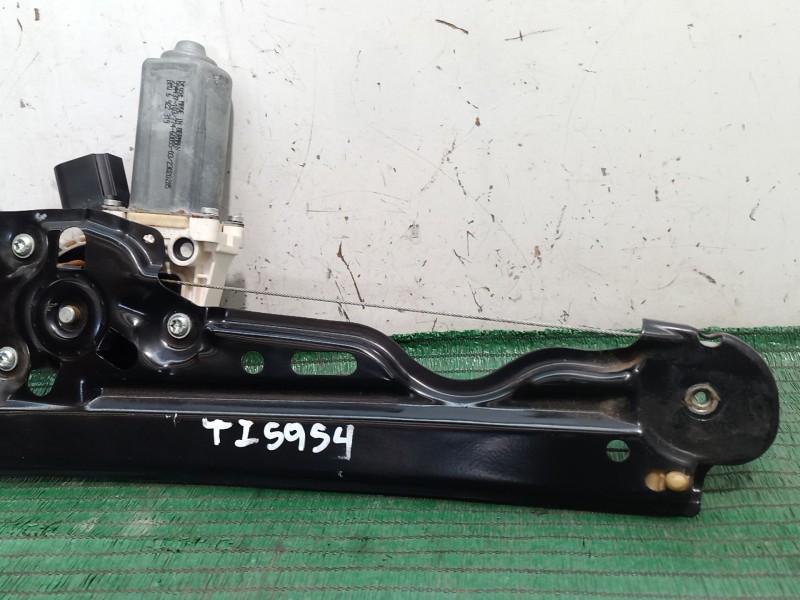 Recambio de elevalunas trasero izquierdo para bmw 5 touring (e61) 520 d referencia OEM IAM   