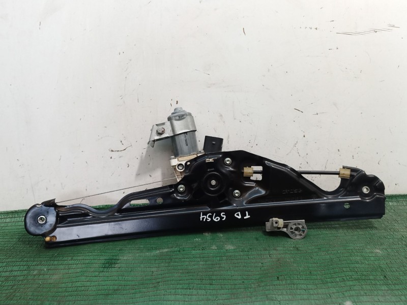 Recambio de elevalunas trasero derecho para bmw 5 touring (e61) 520 d referencia OEM IAM   