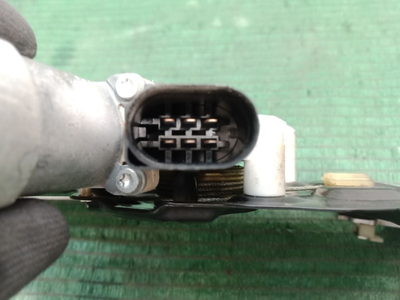 Recambio de elevalunas trasero derecho para bmw 5 touring (e61) 520 d referencia OEM IAM   