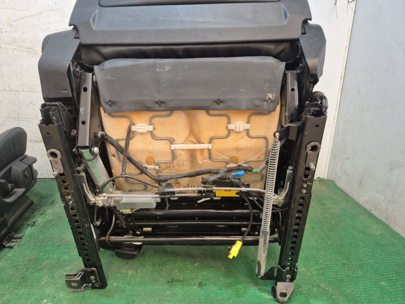 Recambio de juego de asientos completo para bmw 5 touring (e61) 520 d referencia OEM IAM   