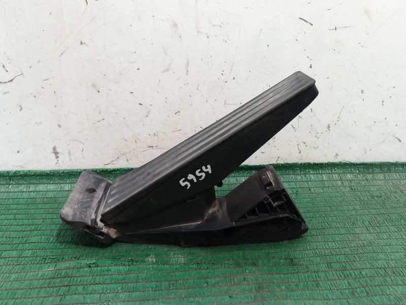 Recambio de pedal acelerador para bmw 5 touring (e61) 520 d referencia OEM IAM   