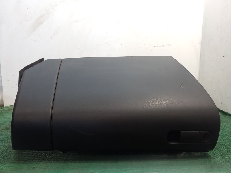 Recambio de guantera para mazda 3 (bl) 1.6 mzr (bl14) referencia OEM IAM   