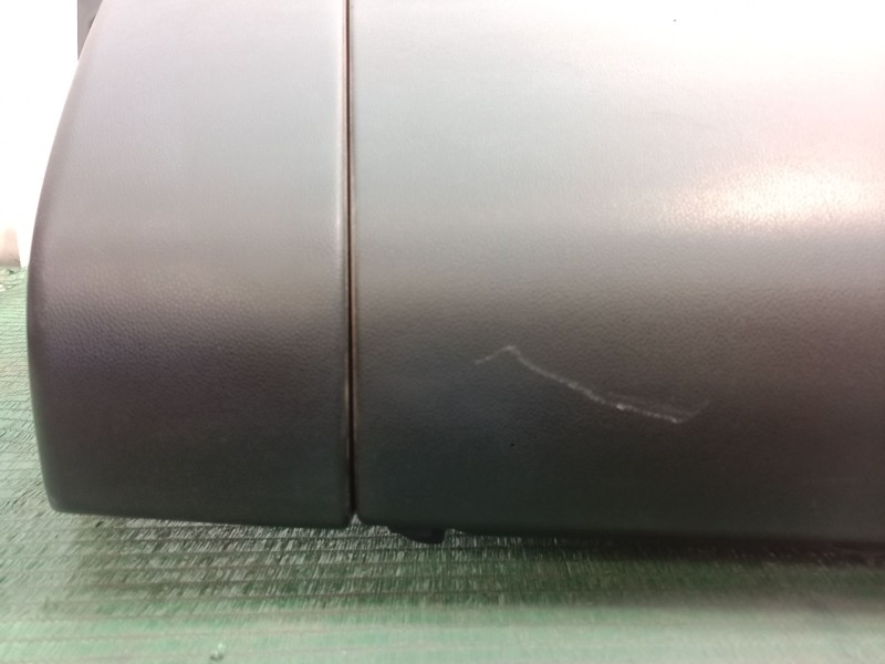 Recambio de guantera para mazda 3 (bl) 1.6 mzr (bl14) referencia OEM IAM   