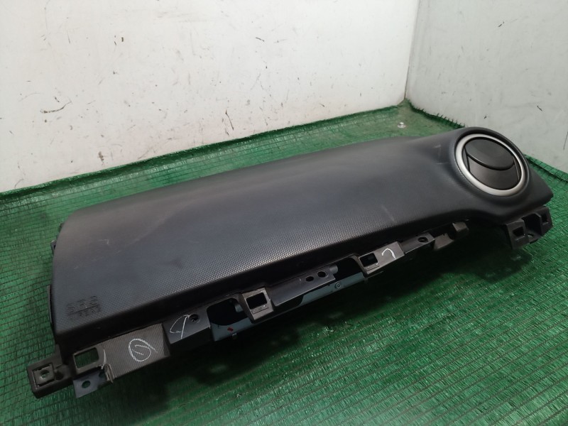 Recambio de airbag lateral derecho para mazda 3 (bl) 1.6 mzr (bl14) referencia OEM IAM   
