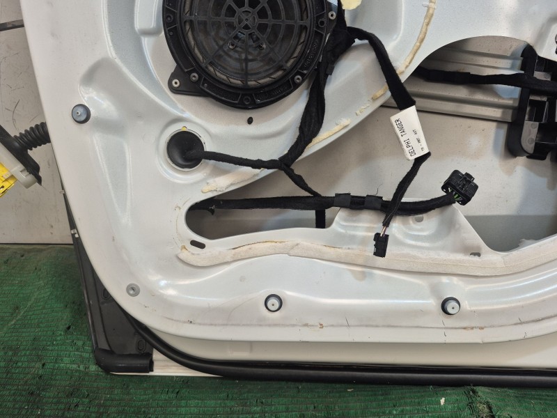 Recambio de puerta delantera derecha para peugeot 5008 (0u_, 0e_) 1.6 hdi referencia OEM IAM   