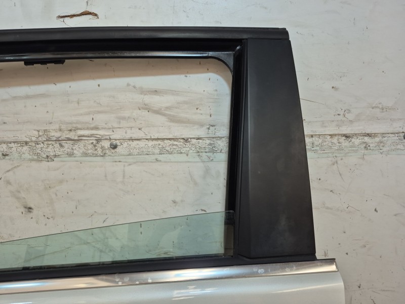 Recambio de puerta trasera izquierda para peugeot 5008 (0u_, 0e_) 1.6 hdi referencia OEM IAM   