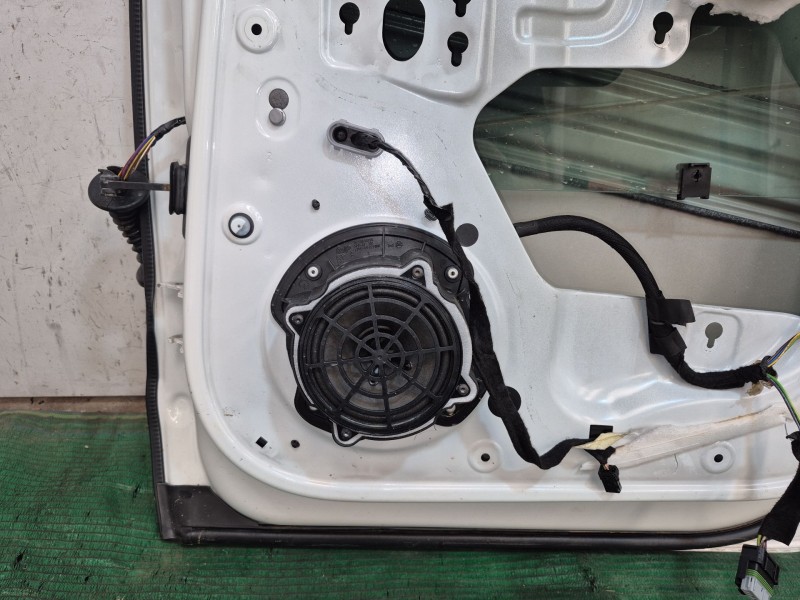 Recambio de puerta trasera derecha para peugeot 5008 (0u_, 0e_) 1.6 hdi referencia OEM IAM   