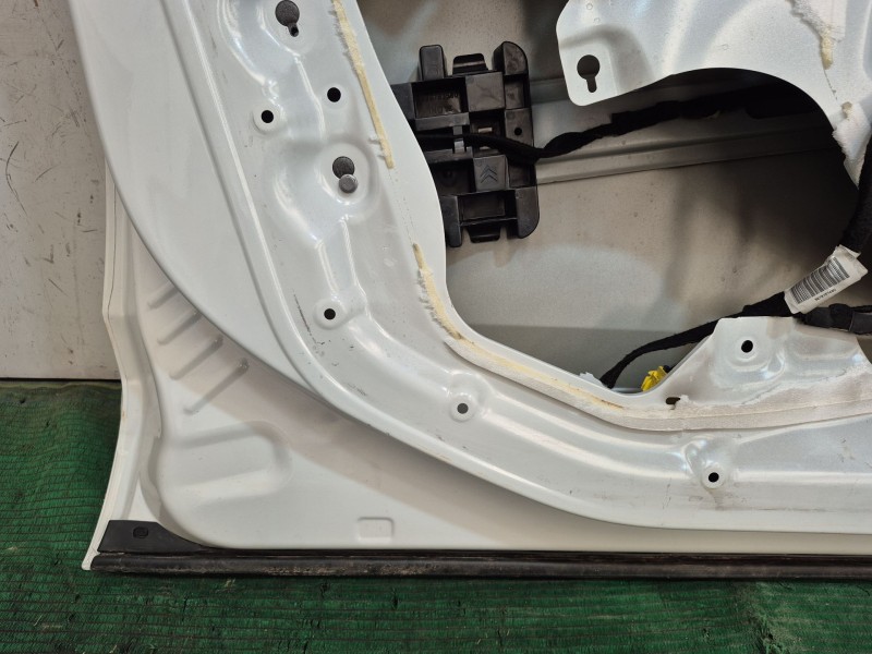 Recambio de puerta delantera izquierda para peugeot 5008 (0u_, 0e_) 1.6 hdi referencia OEM IAM   