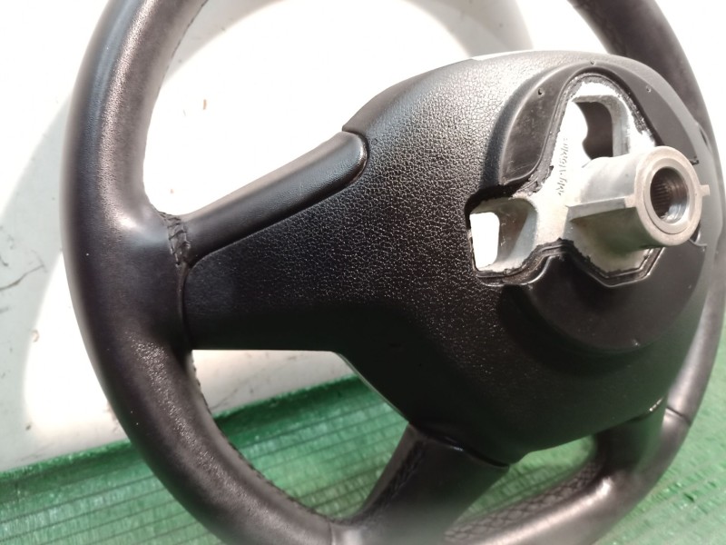 Recambio de volante para dacia sandero ii tce 90 (b8m1, b8ma) referencia OEM IAM 484007478R 484007478R 484007478R