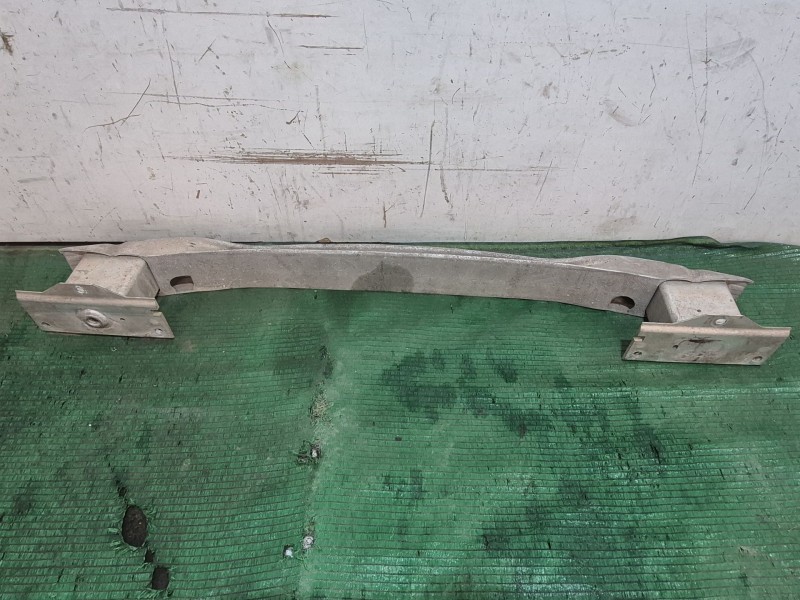 Recambio de refuerzo paragolpes delantero para opel astra j (p10) 1.4 (68) referencia OEM IAM   