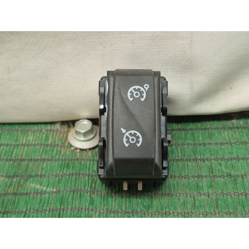 Recambio de mando luces para dacia sandero ii tce 90 (b8m1, b8ma) referencia OEM IAM   