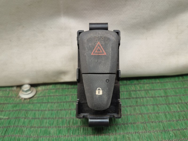 Recambio de warning para dacia sandero ii tce 90 (b8m1, b8ma) referencia OEM IAM   