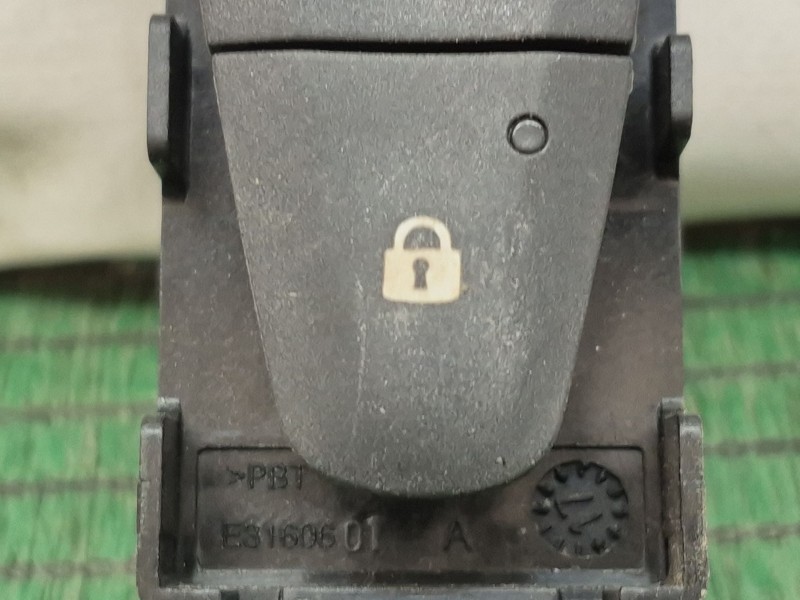 Recambio de warning para dacia sandero ii tce 90 (b8m1, b8ma) referencia OEM IAM   