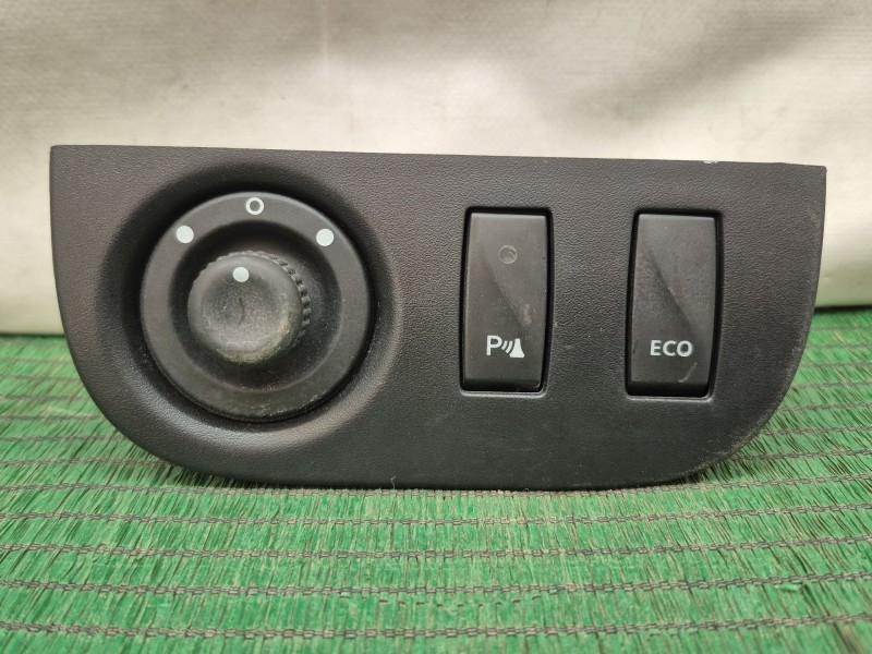 Recambio de mando retrovisor para dacia sandero ii tce 90 (b8m1, b8ma) referencia OEM IAM   