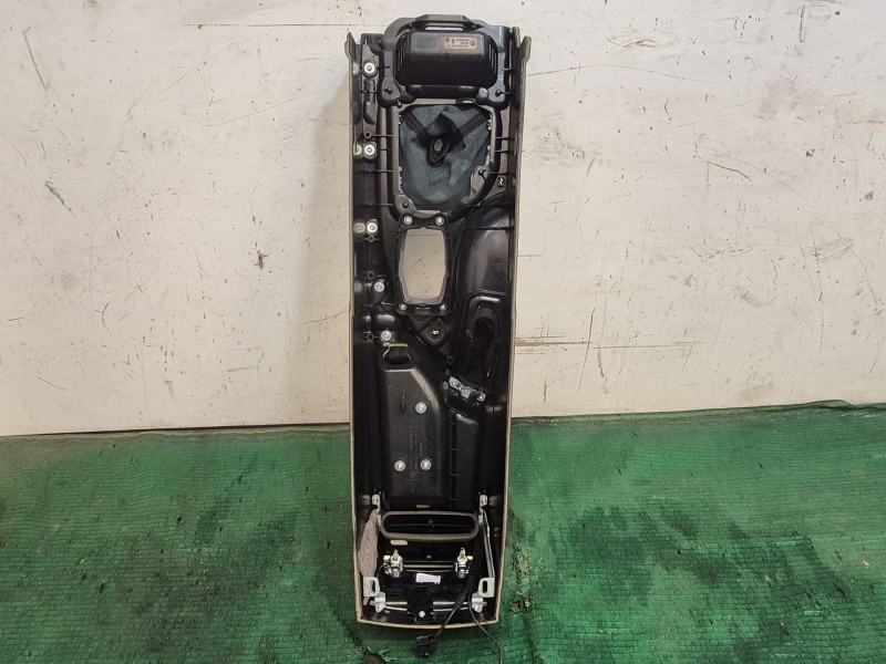 Recambio de consola central trasera para bmw 5 touring (e61) 520 d referencia OEM IAM   