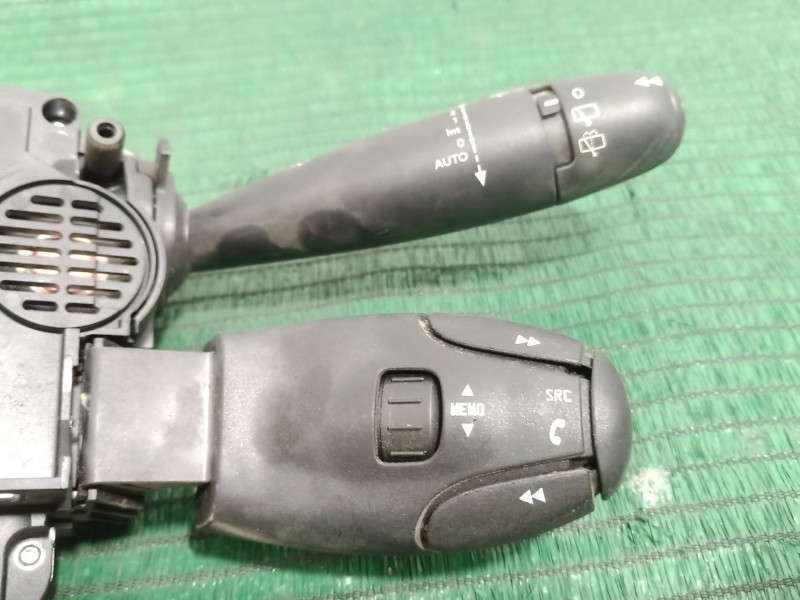 Recambio de mando multifuncion para peugeot 5008 (0u_, 0e_) 1.6 hdi referencia OEM IAM   