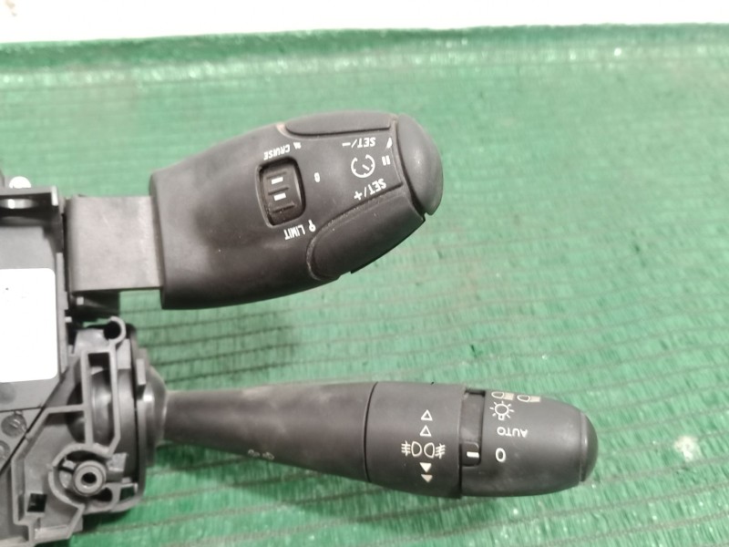 Recambio de mando multifuncion para peugeot 5008 (0u_, 0e_) 1.6 hdi referencia OEM IAM   