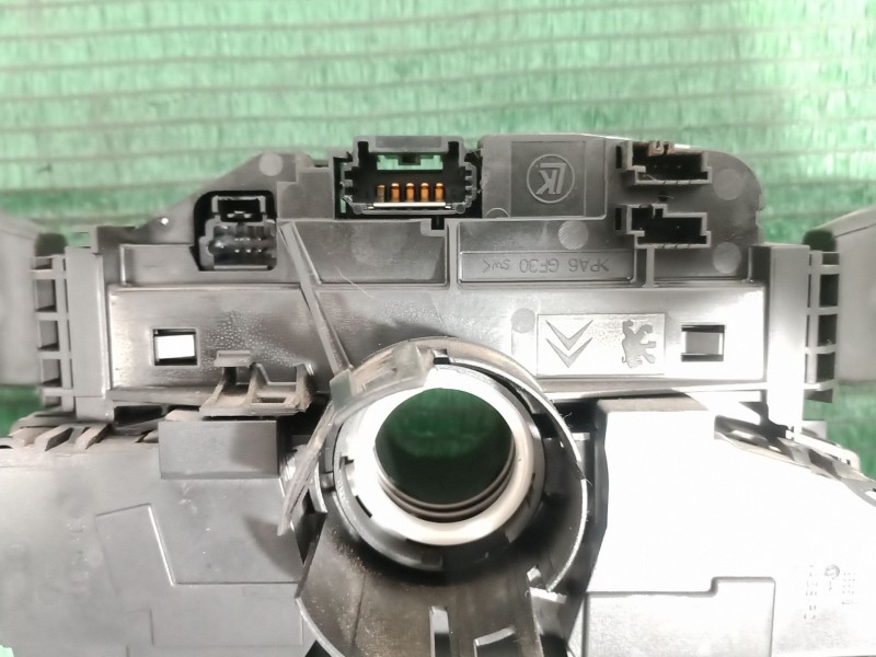 Recambio de mando multifuncion para peugeot 5008 (0u_, 0e_) 1.6 hdi referencia OEM IAM   