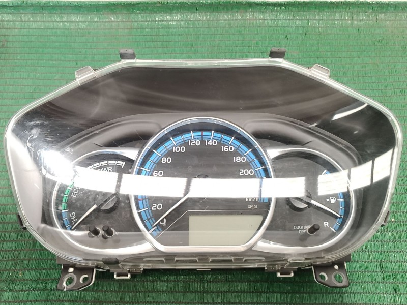 Recambio de cuadro instrumentos para toyota yaris (_p1_) 1.5 (ncp13_) referencia OEM IAM   